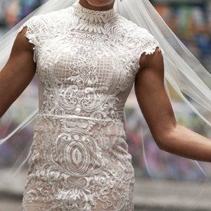 NWT Calla Blanche 17104 Veronica capsleeve lace 14